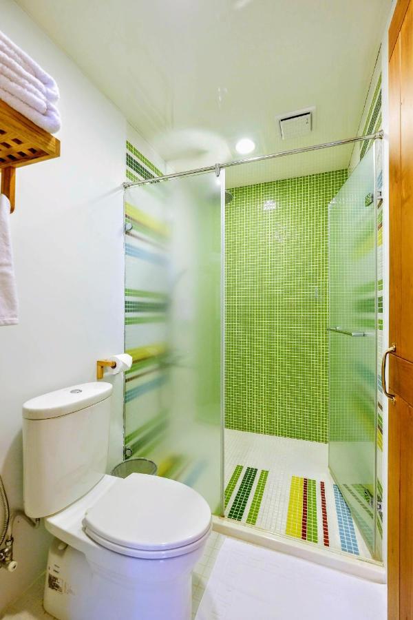 Shire Homestay Luodong Esterno foto